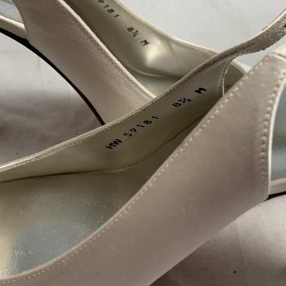 Peekosling Stuart Weitzman 8.5 white slingback NWD - Picture 6 of 8